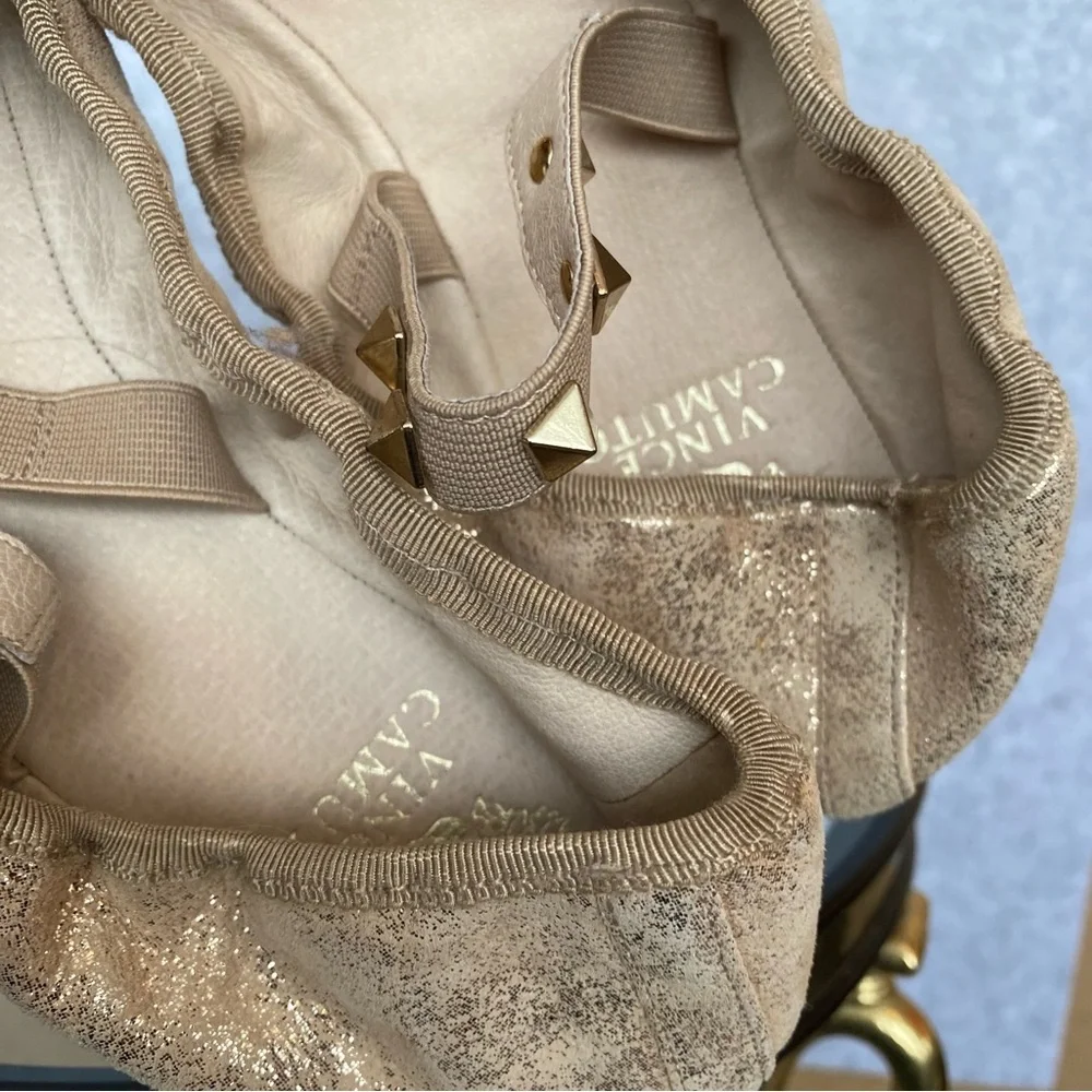Vince Camuto metallic good